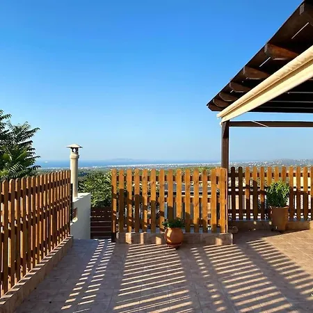 Serenity Stone House, A Blissful Retreat Apartment *