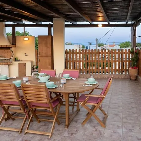 Serenity Stone House, A Blissful Retreat Apartment *